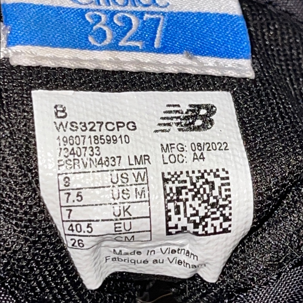 New Balance 327 - Picture 11 of 11